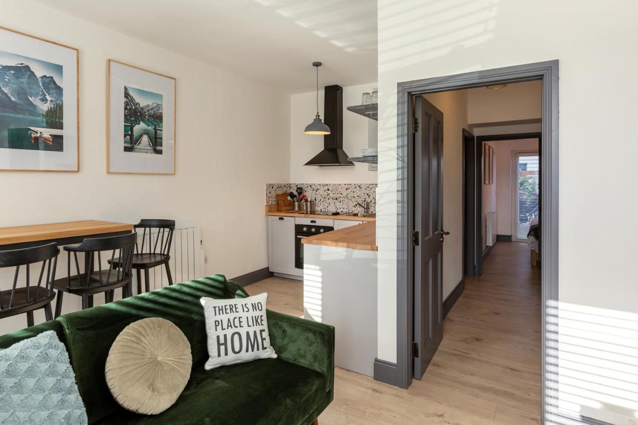 Macs Townhouse Dungarvan Dungarvan  Eksteriør billede